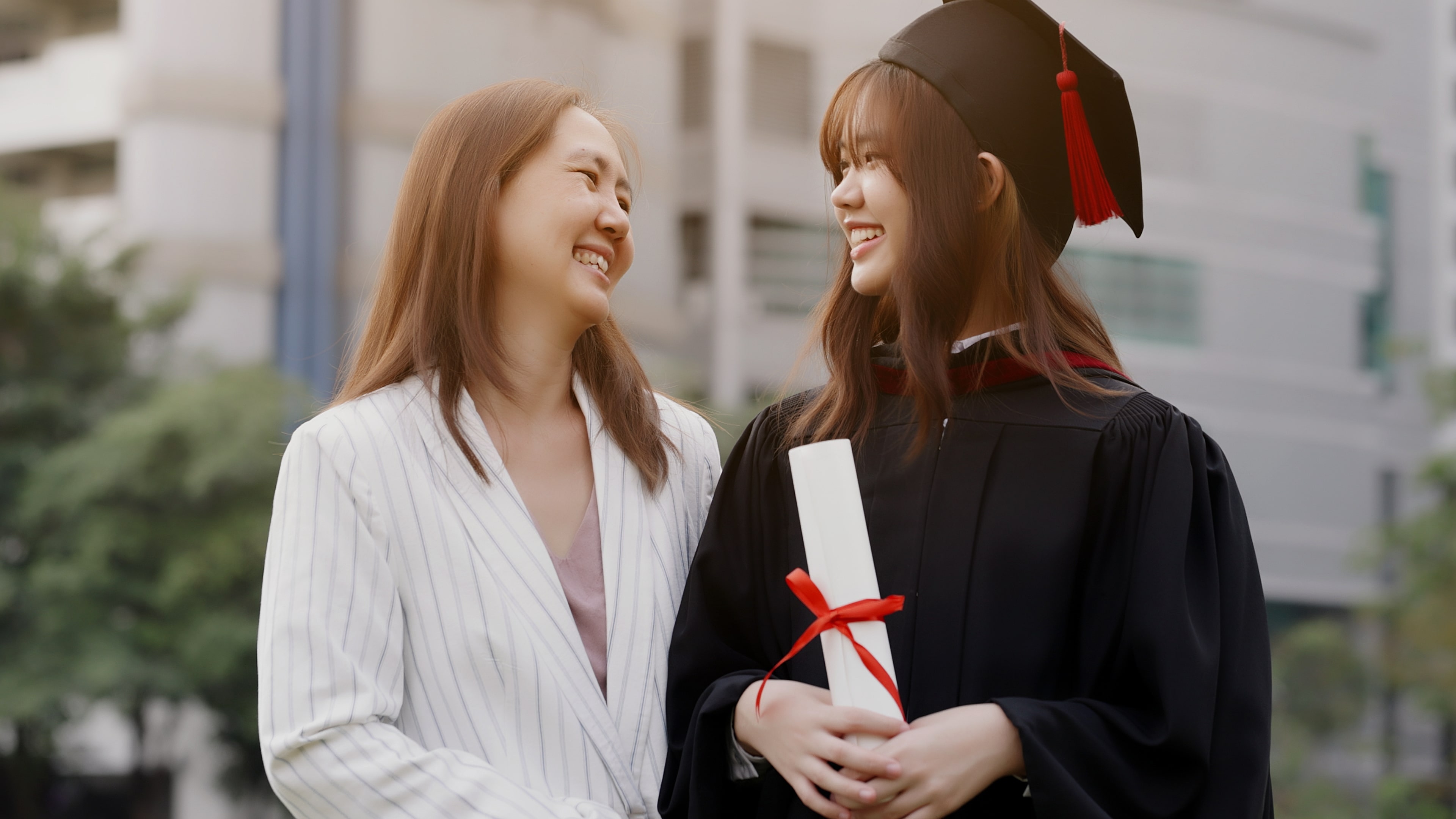 Your essential gift guide for college grads