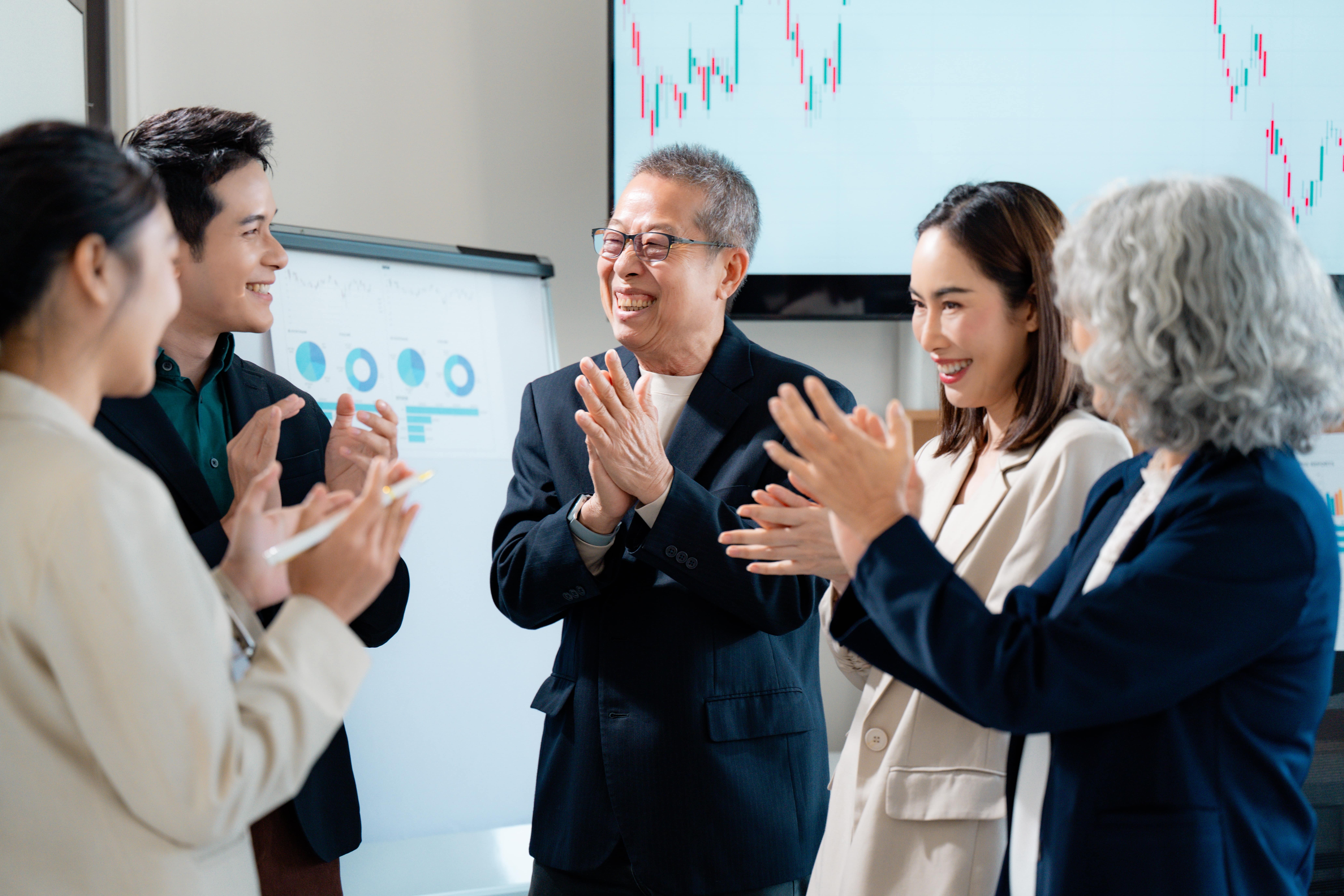 9 work-life milestones to celebrate with your employees